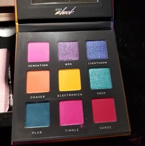 Makeup - Sold On Ⓜ️ Makeup - Sold On Ⓜ️